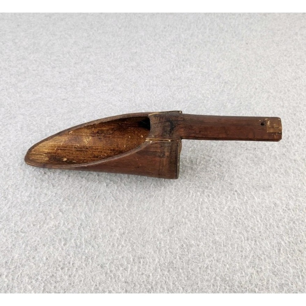 Vtg Primitive Wooden Bamboo? Farm Scoop Spoon Merchant Shovel Rustic * Damaged *
